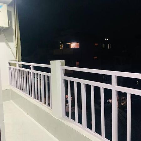 White Orchid, Unique & Stylish, Executive 2Bhk. Apartment กูวาฮาติ ภายนอก รูปภาพ