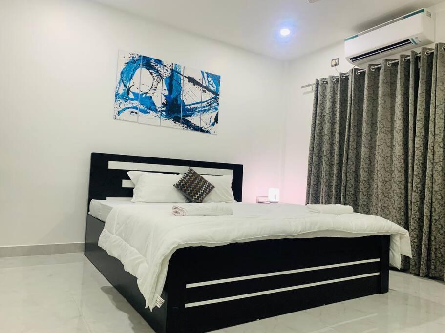 White Orchid, Unique & Stylish, Executive 2Bhk. Apartment กูวาฮาติ ภายนอก รูปภาพ